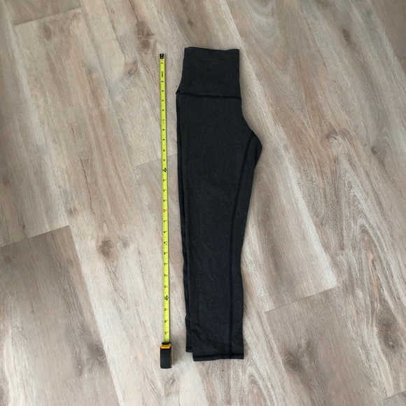 Lululemon Crop Cotton Wunder Under Grey - Picture 11 of 11